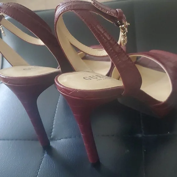 Guess 5" Heels - Picture 3 of 10